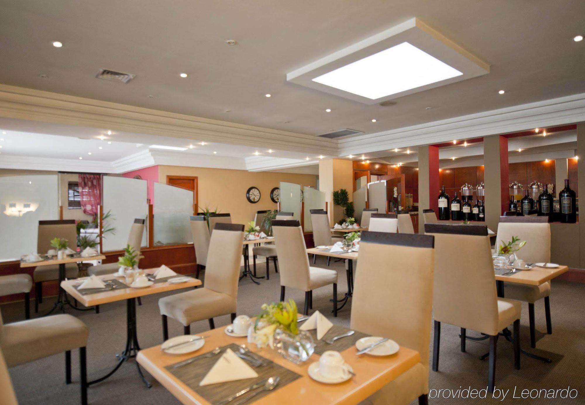 Protea Hotel By Marriott Windhoek Furstenhof Εξωτερικό φωτογραφία
